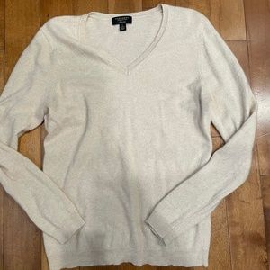 Charter Club Luxury 100% Cashmere V-Neck sweater in cream size L
